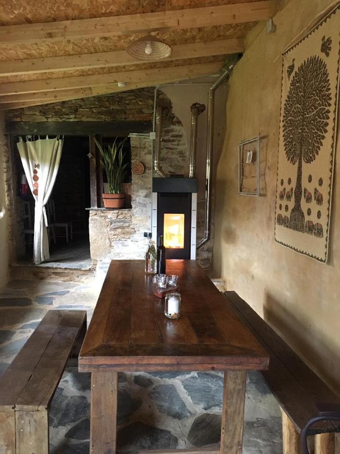 Albergue Eco El Beso - Vegano Tríacastela Exterior foto