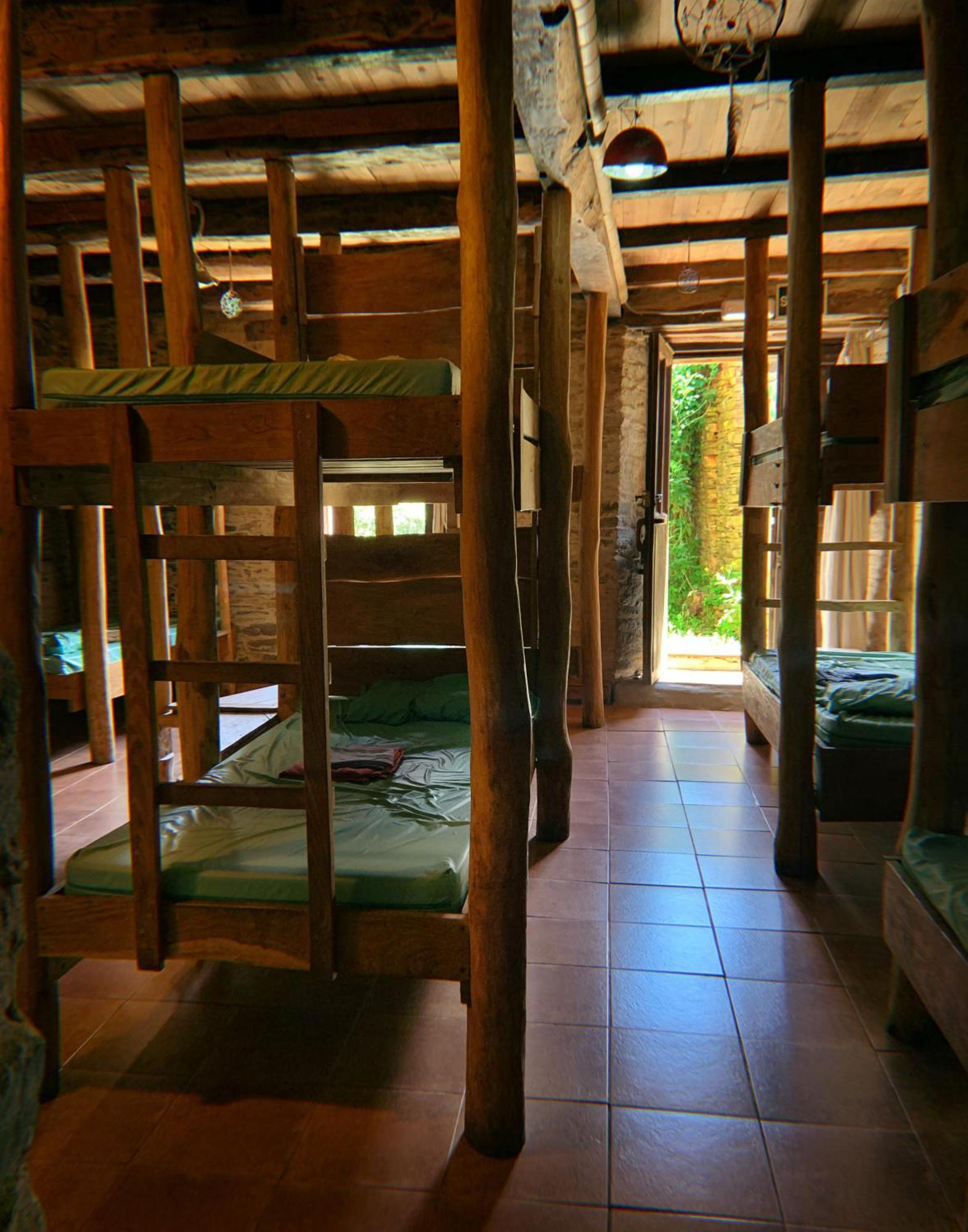 Albergue Eco El Beso - Vegano Tríacastela Exterior foto